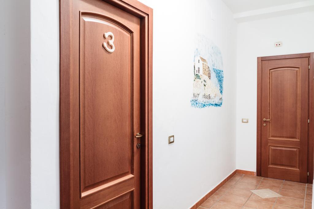 La Mezzanella Guesthouse بورتو توريس المظهر الخارجي الصورة